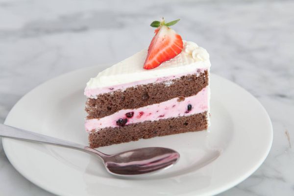 Tort de Iaurt și Fructe Dietetic